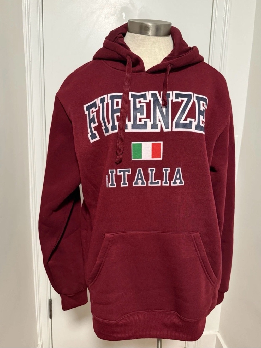 Firenze Italia Burgundy Unisex
Hoodie XXL Bought In Italy